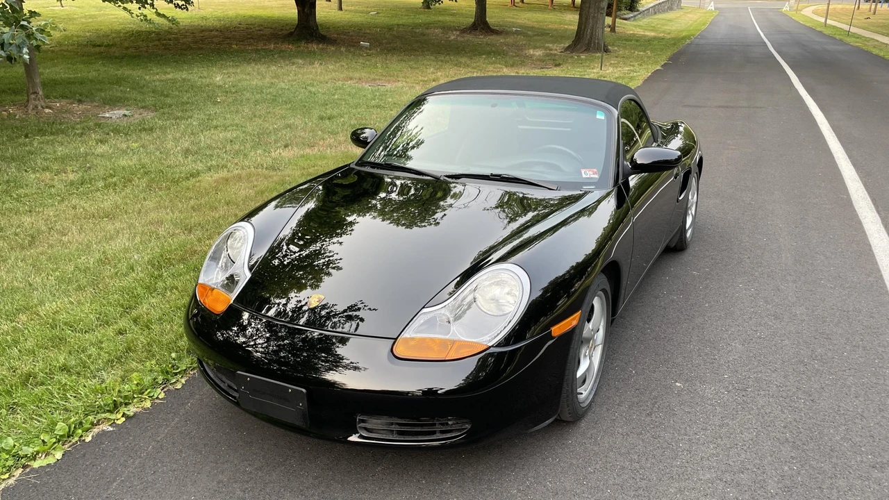 2002 Porsche 986 Boxster - Image 6 of 31