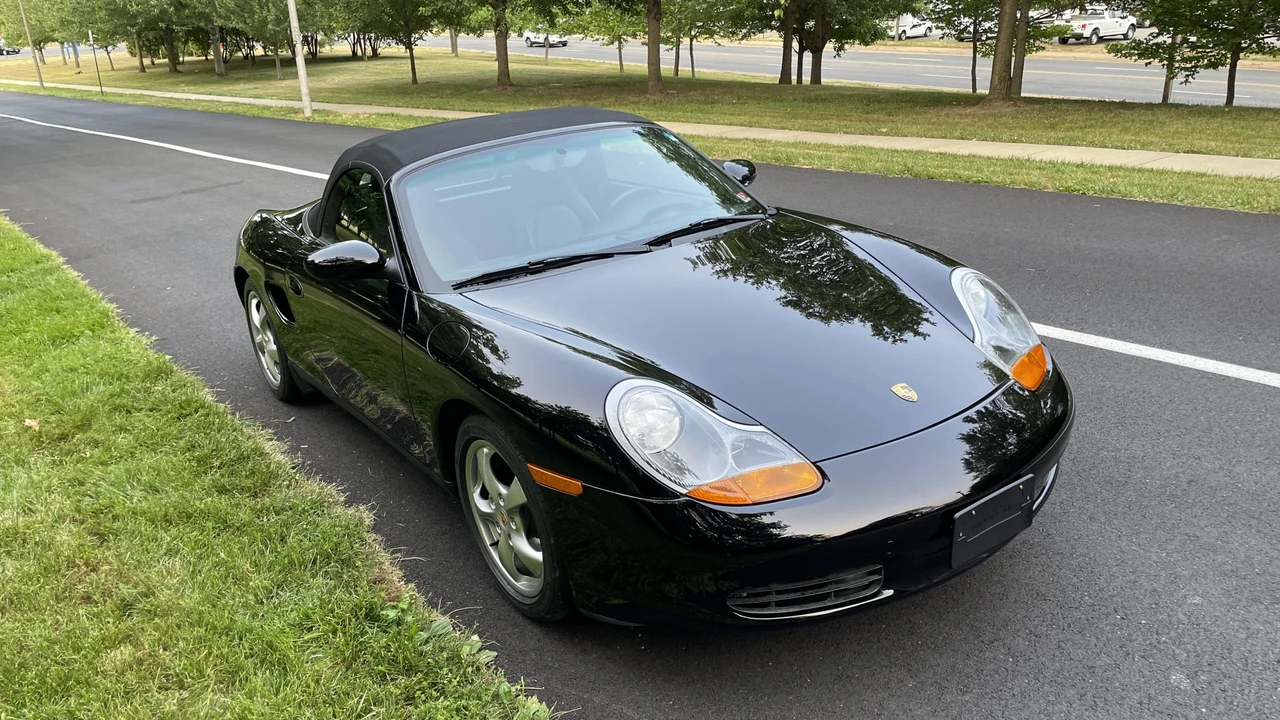 2002 Porsche 986 Boxster - Image 7 of 31