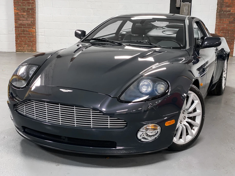 2003 Aston Martin Vanquish 1st Gen - Image 18 of 31