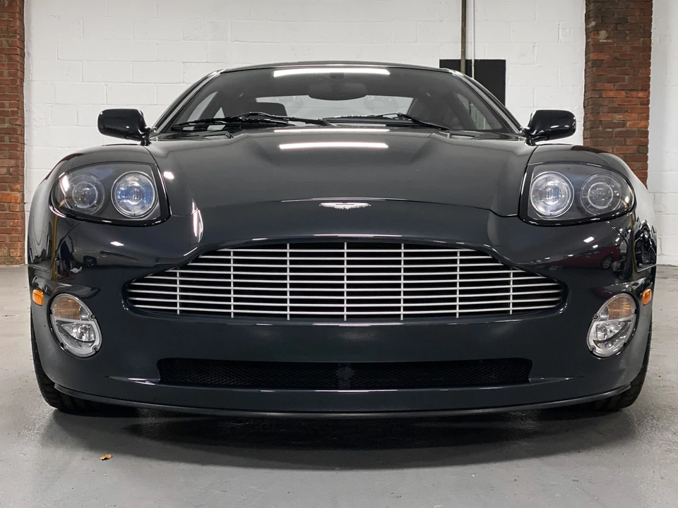 2003 Aston Martin Vanquish 1st Gen - Image 20 of 31