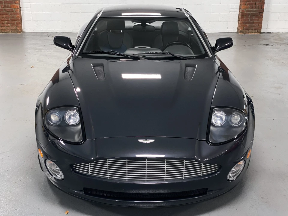 2003 Aston Martin Vanquish 1st Gen - Image 21 of 31