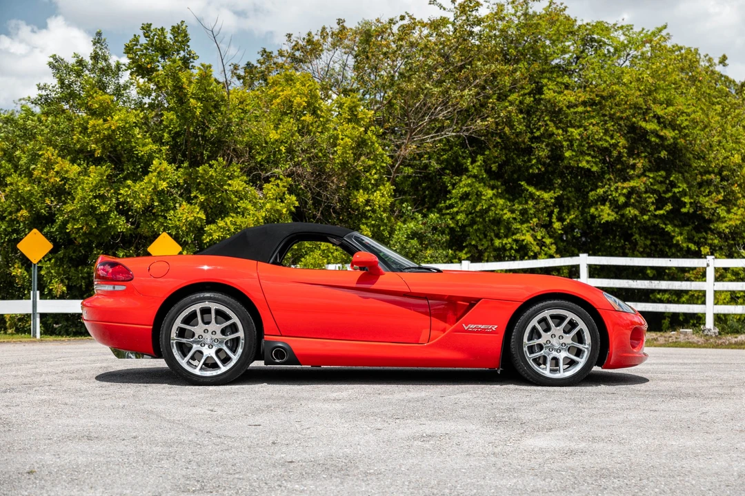 2003 Dodge Viper 3rd Gen - Image 10 of 31