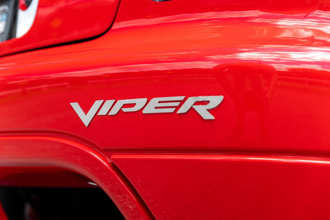 2003 Dodge Viper 3rd Gen - Image 19 of 31