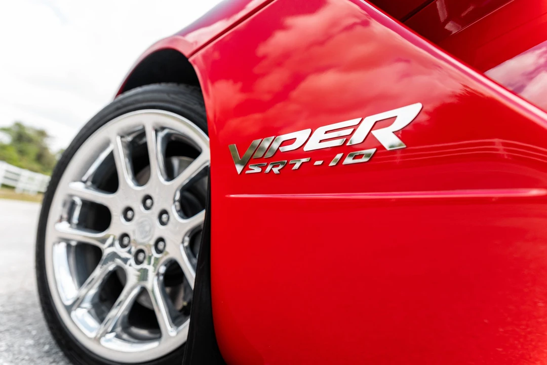 2003 Dodge Viper 3rd Gen - Image 16 of 31