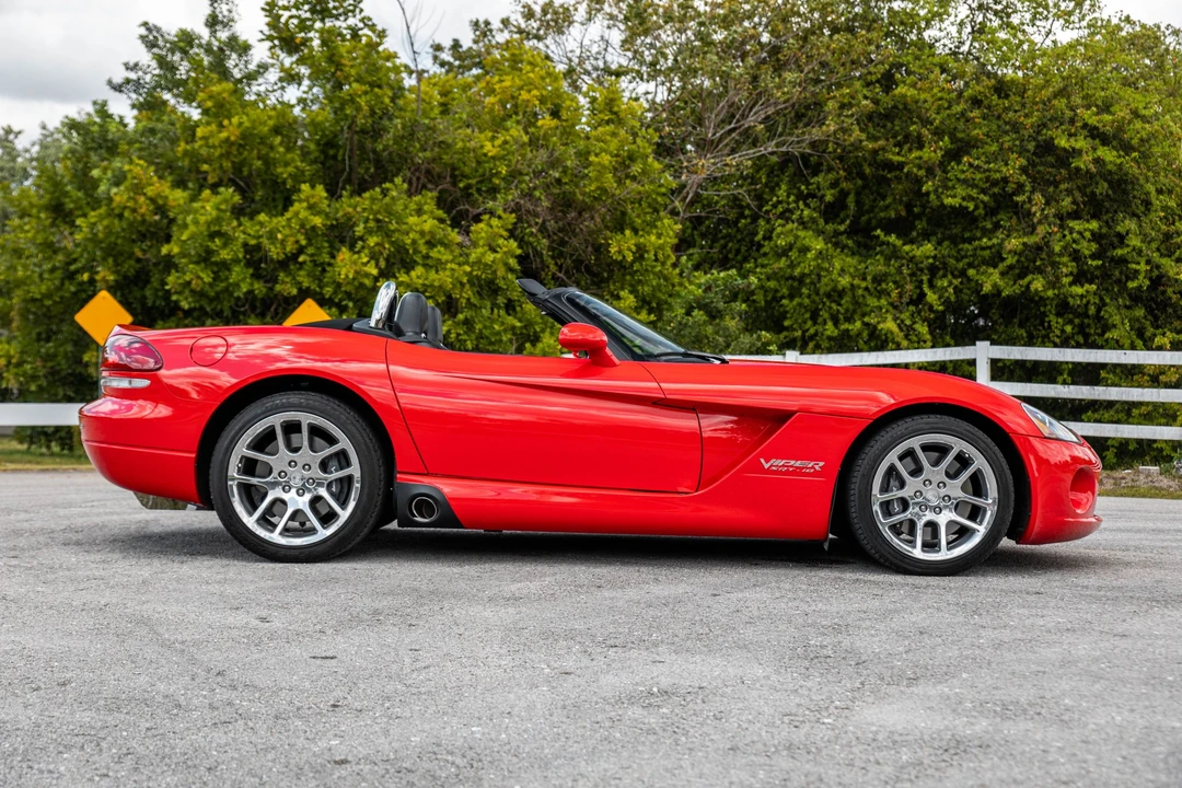 2003 Dodge Viper 3rd Gen - Image 9 of 31