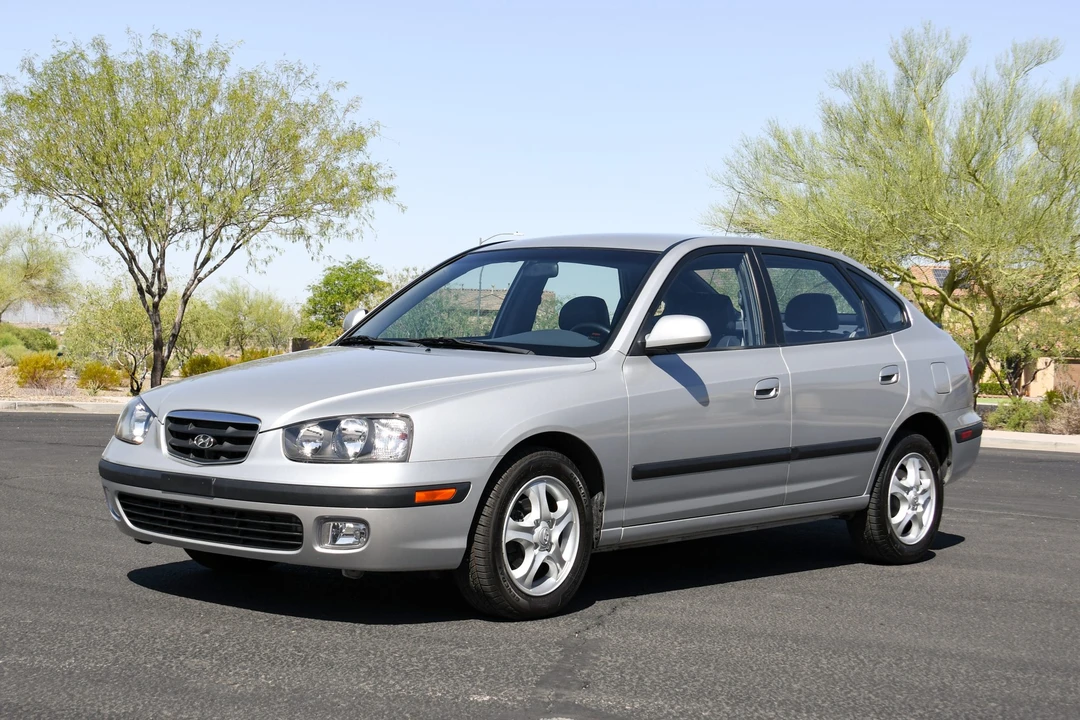 2003 Hyundai Elantra - Image 11 of 31