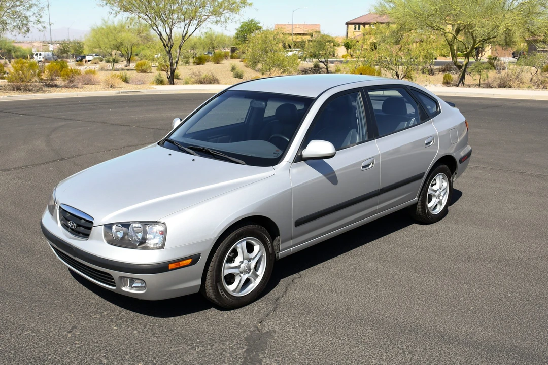 2003 Hyundai Elantra - Image 10 of 31