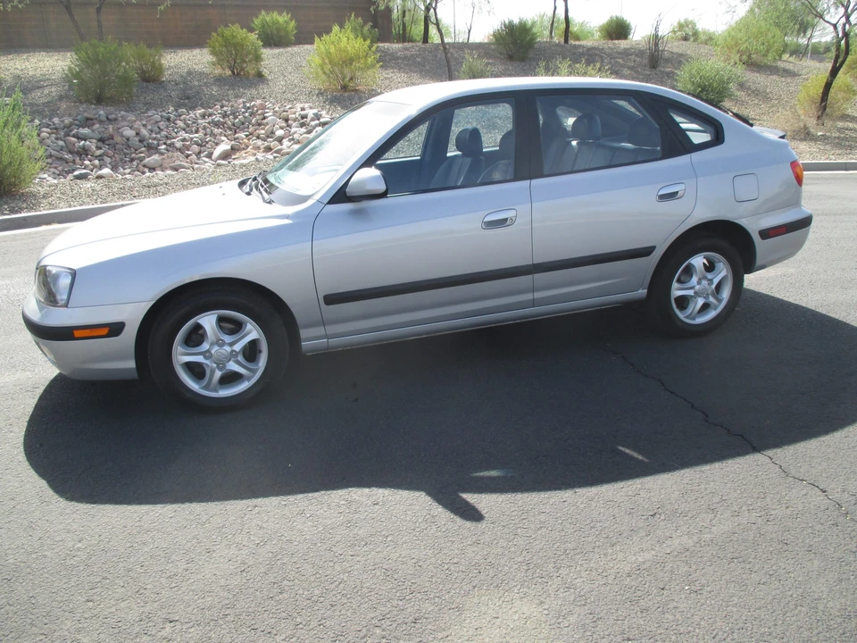 2003 Hyundai Elantra - Image 23 of 31