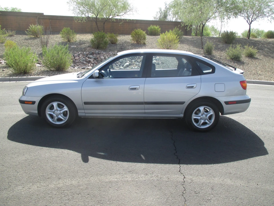 2003 Hyundai Elantra - Image 22 of 31