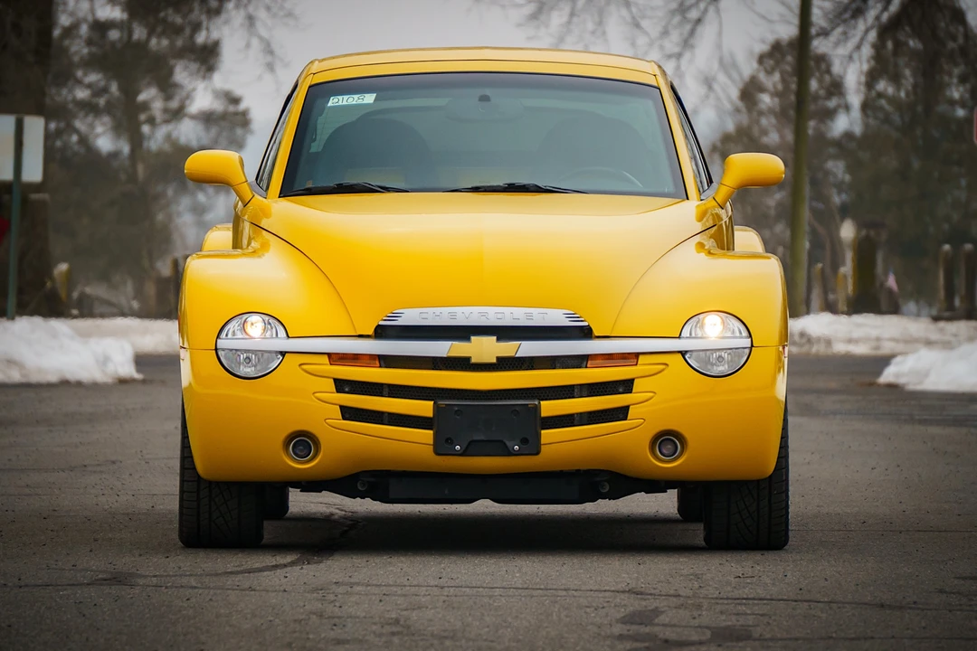 2004 Chevrolet SSR - Image 6 of 31