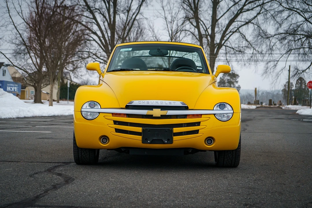 2004 Chevrolet SSR - Image 17 of 31