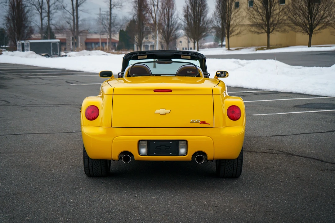 2004 Chevrolet SSR - Image 23 of 31