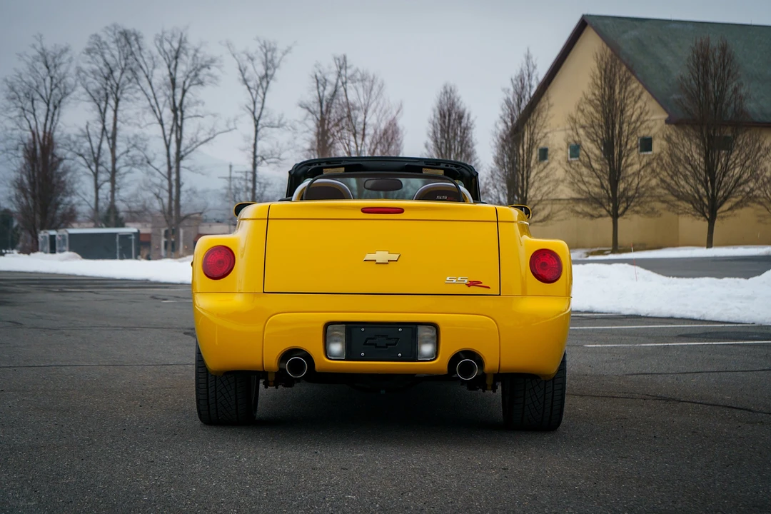 2004 Chevrolet SSR - Image 27 of 31