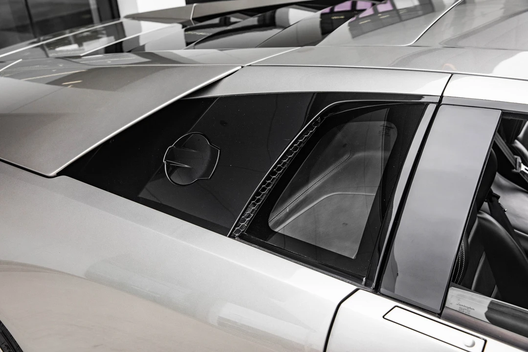 2004 Lamborghini Murcielago - Image 10 of 31