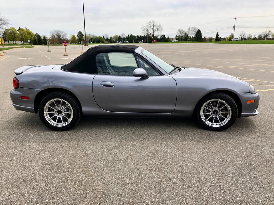 2004 Mazda NB Mazdaspeed MX-5 Miata - Image 4 of 31