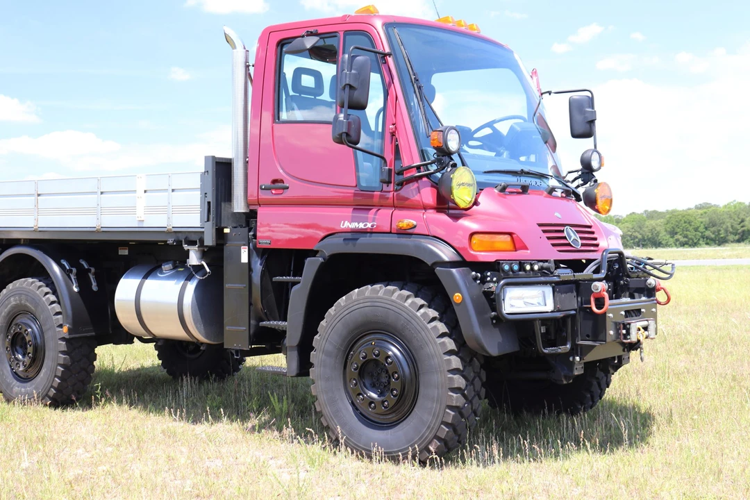 2004 Mercedes-Benz Unimog - Image 29 of 31