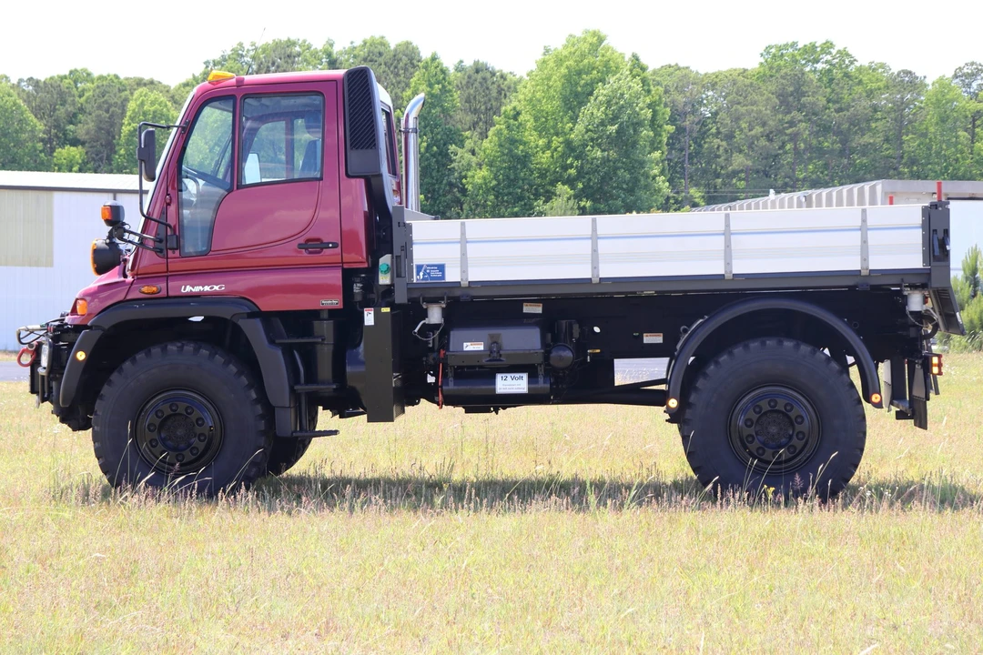 2004 Mercedes-Benz Unimog - Image 19 of 31