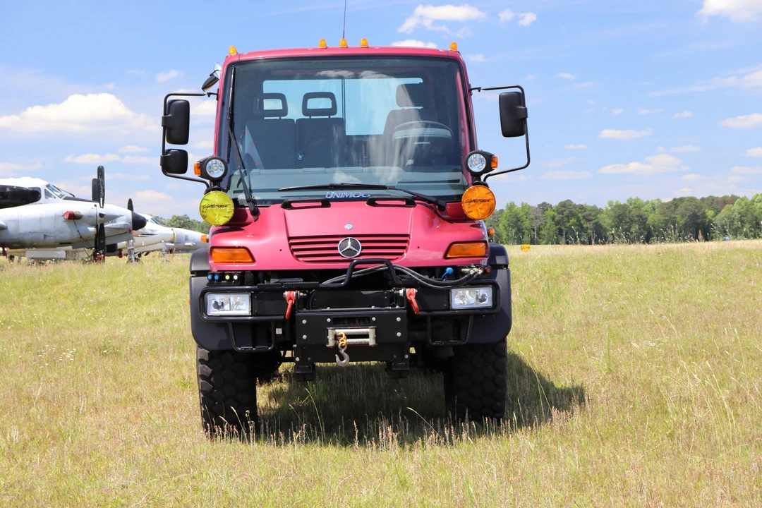 2004 Mercedes-Benz Unimog - Image 5 of 31