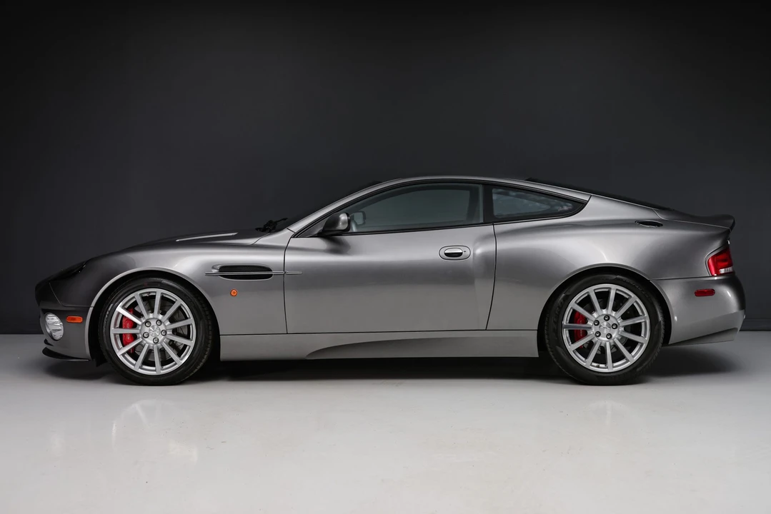2005 Aston Martin Vanquish 1st Gen - Image 16 of 31