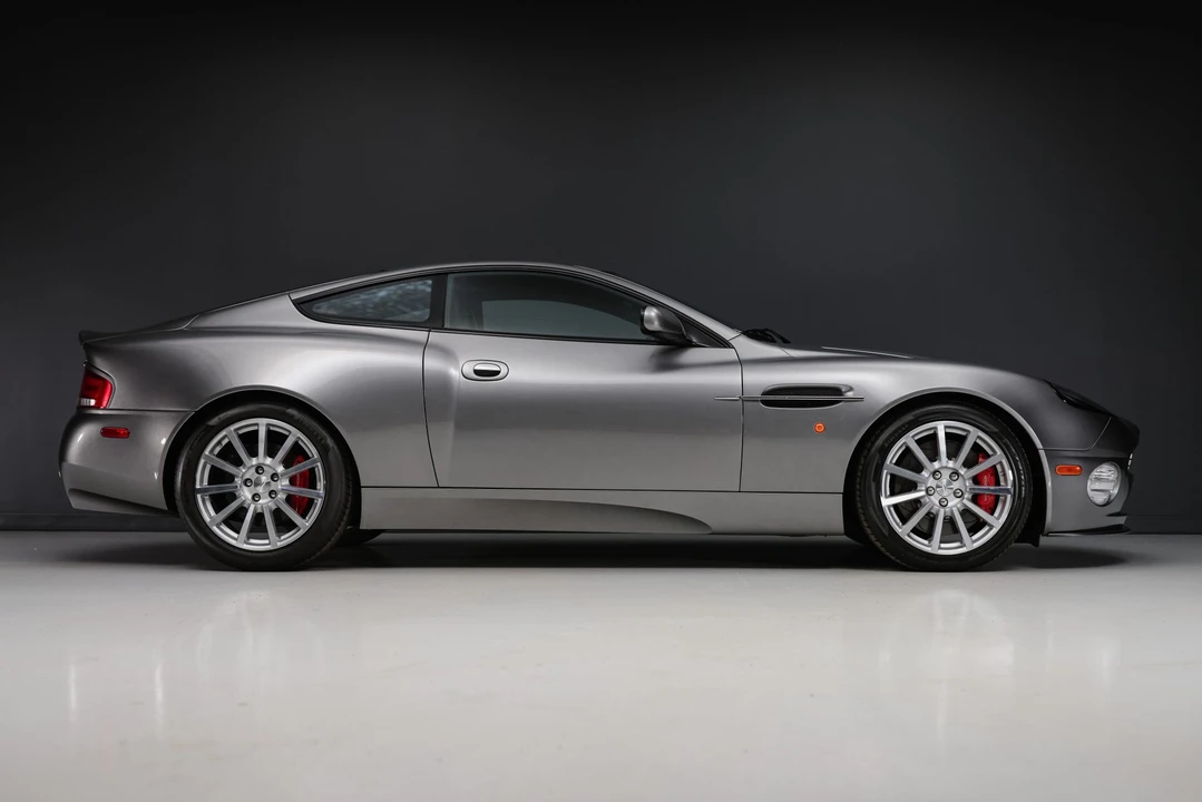 2005 Aston Martin Vanquish 1st Gen - Image 8 of 31