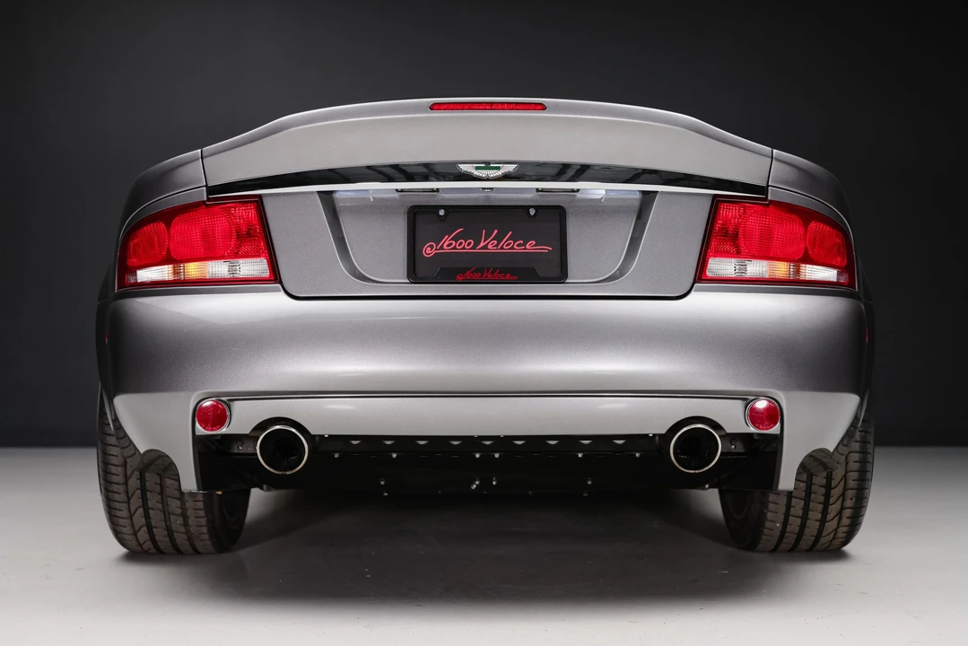 2005 Aston Martin Vanquish 1st Gen - Image 13 of 31