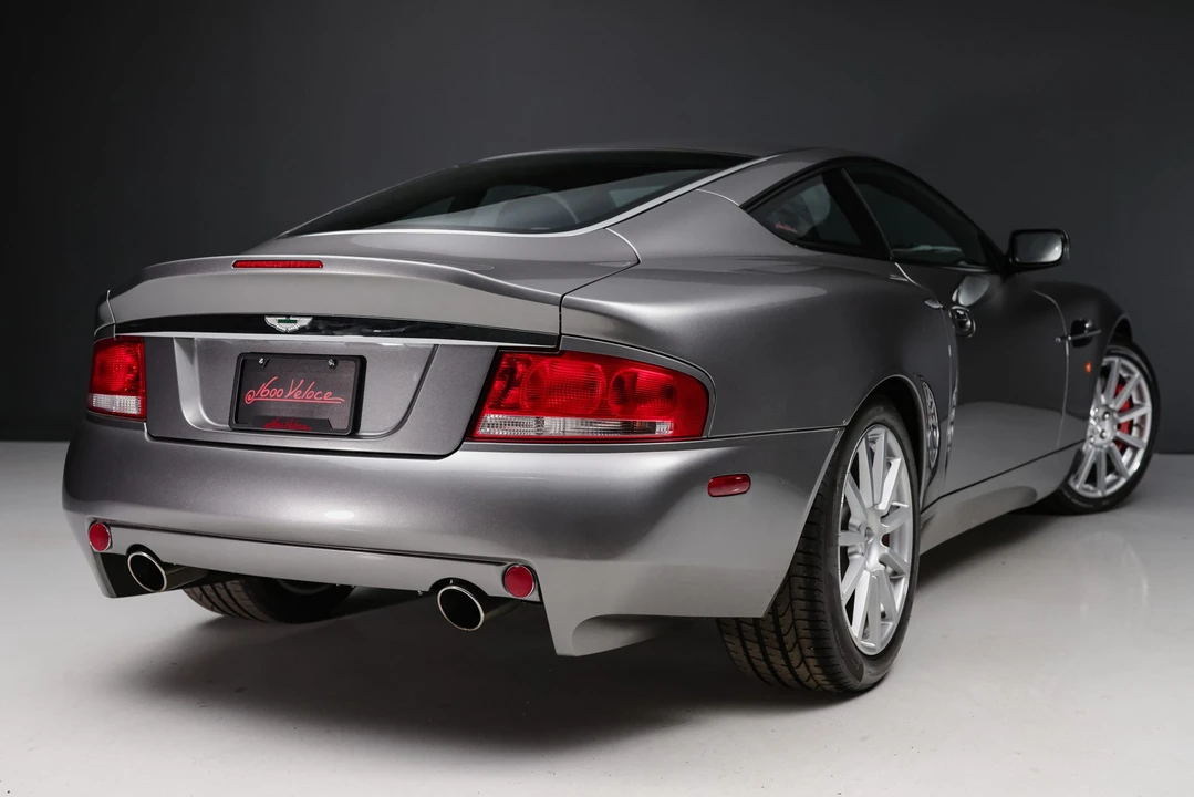 2005 Aston Martin Vanquish 1st Gen - Image 11 of 31