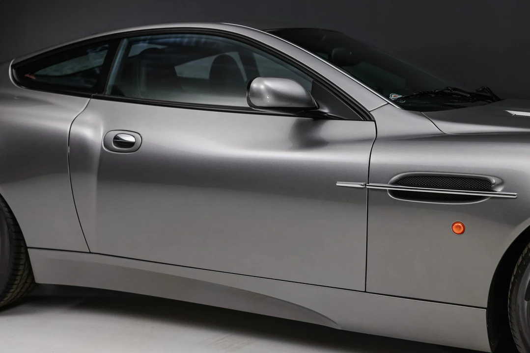 2005 Aston Martin Vanquish 1st Gen - Image 25 of 31