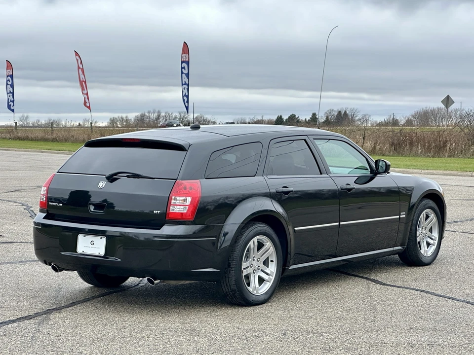 2005 Dodge Magnum 2nd Gen Wagon - Image 12 of 31
