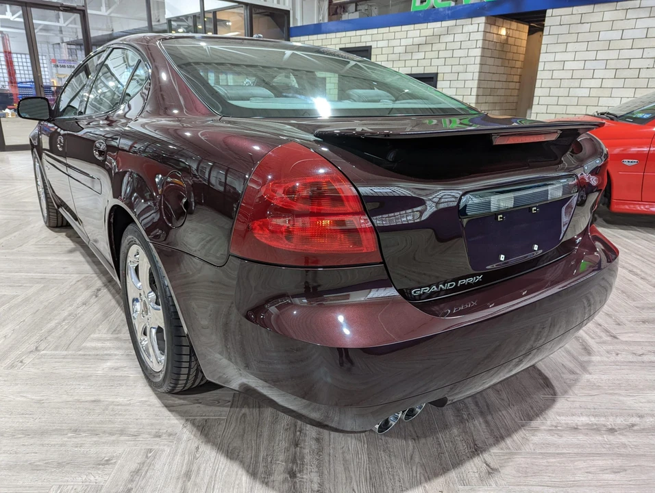 2005 Pontiac Grand Prix 3rd+ Gen - Image 25 of 31
