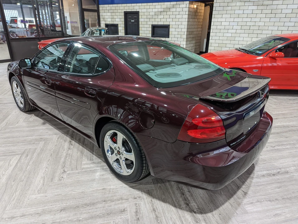 2005 Pontiac Grand Prix 3rd+ Gen - Image 21 of 31