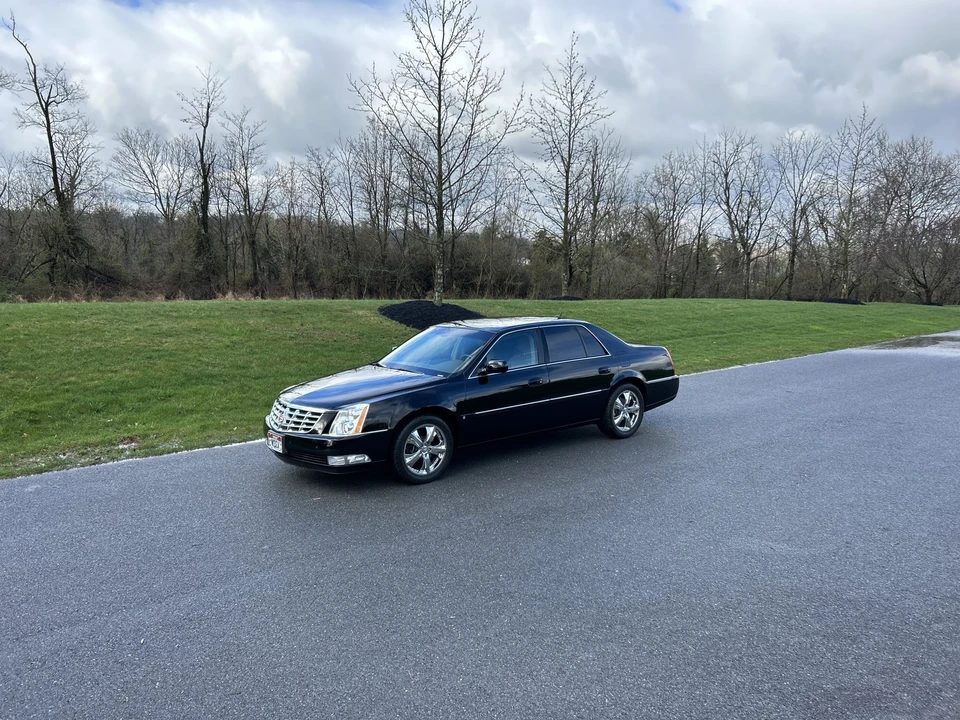 2006 Cadillac DTS - Image 9 of 31