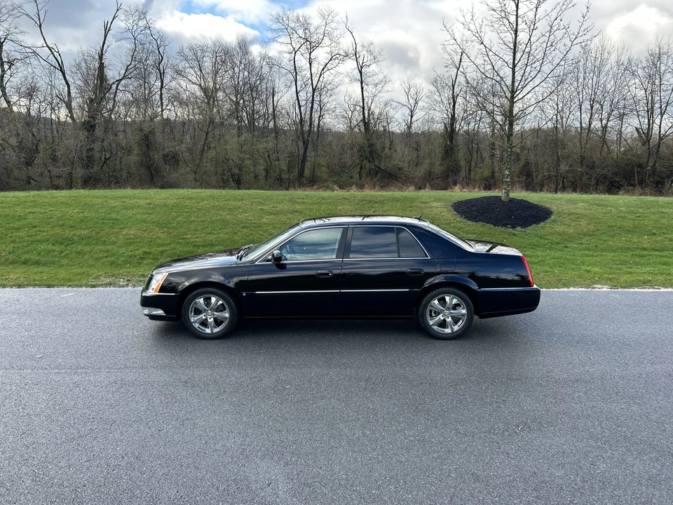 2006 Cadillac DTS - Image 16 of 31