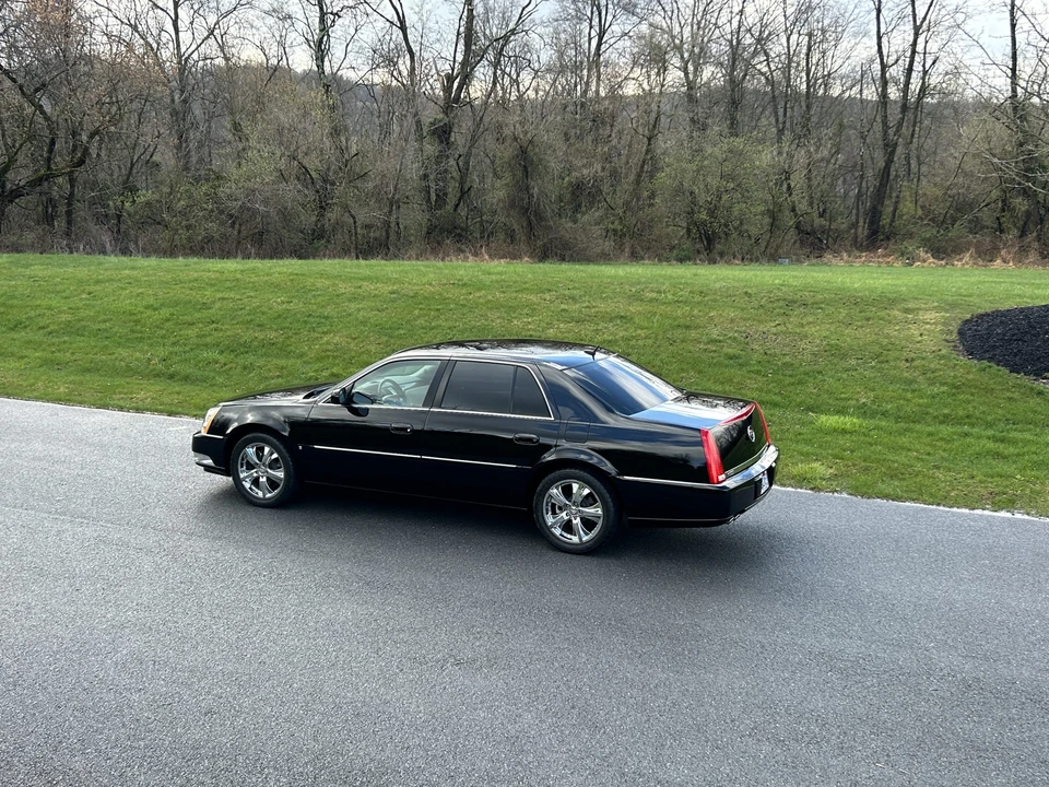 2006 Cadillac DTS - Image 19 of 31