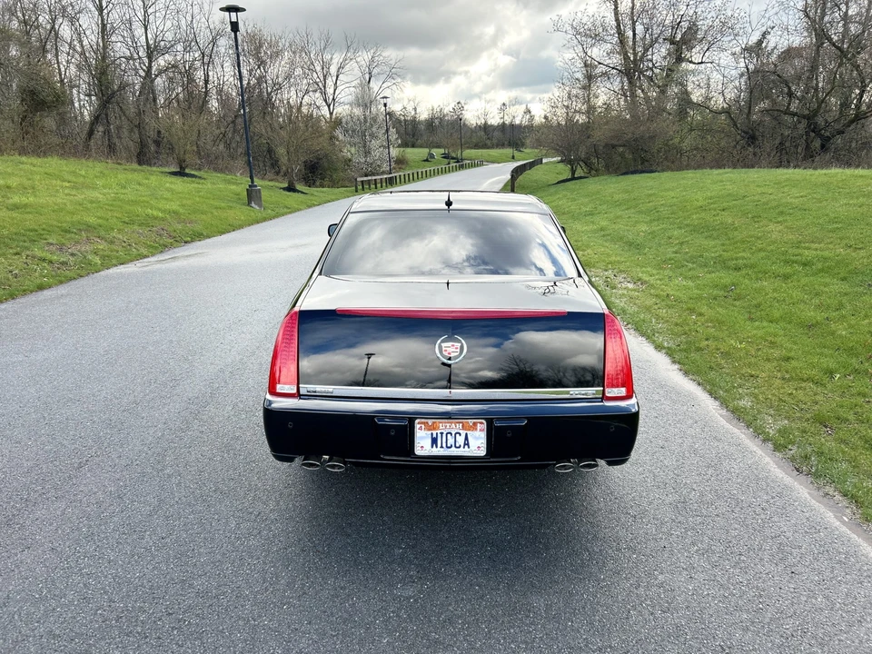 2006 Cadillac DTS - Image 24 of 31