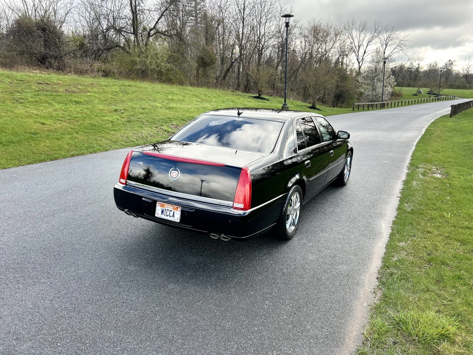 2006 Cadillac DTS - Image 25 of 31