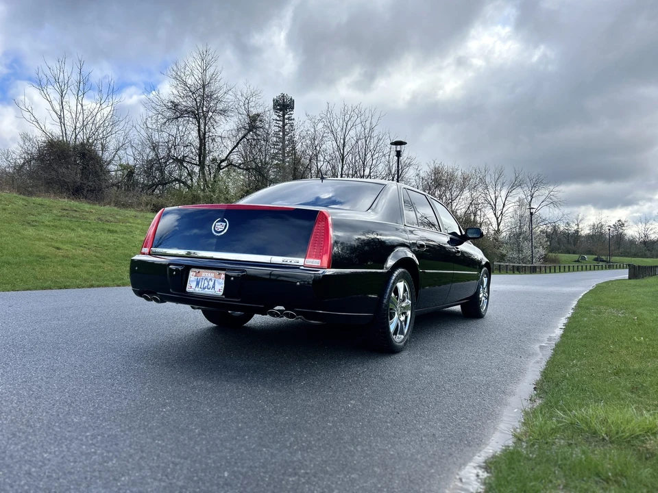 2006 Cadillac DTS - Image 26 of 31