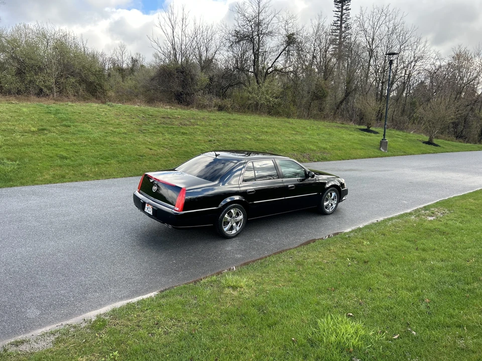 2006 Cadillac DTS - Image 27 of 31