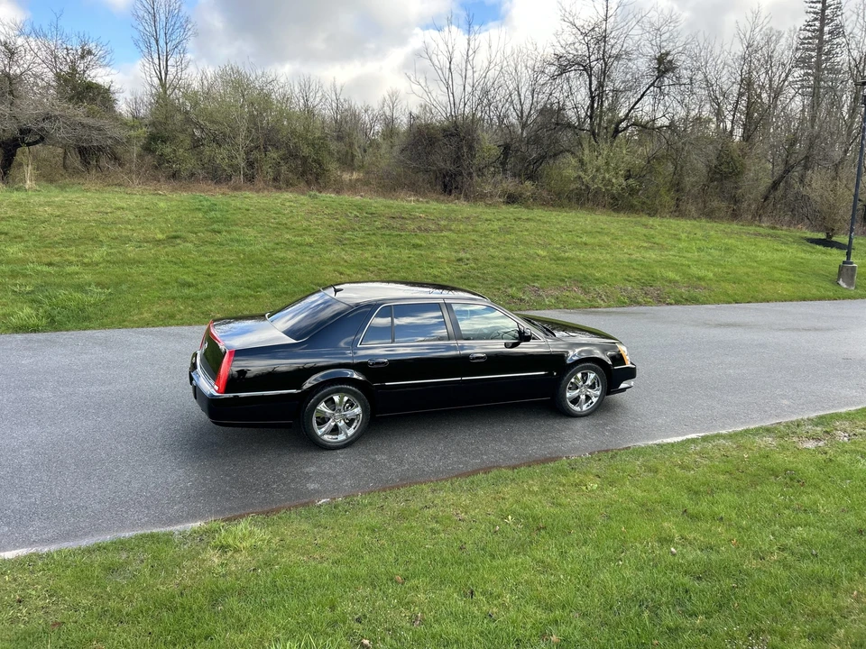 2006 Cadillac DTS - Image 30 of 31