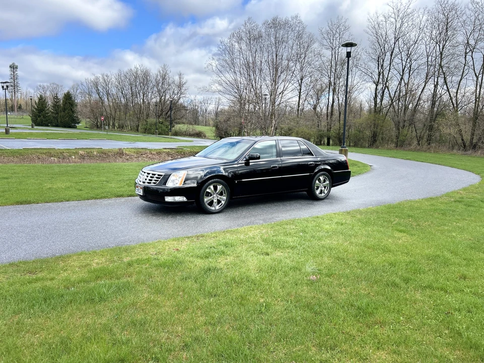 2006 Cadillac DTS - Image 8 of 31