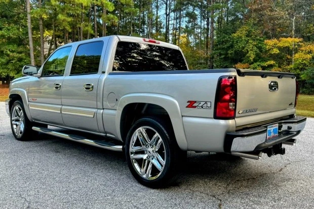 2006 Chevrolet Silverado 1st Gen - Image 2 of 8