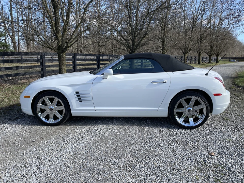 2006 Chrysler Crossfire - Image 25 of 31
