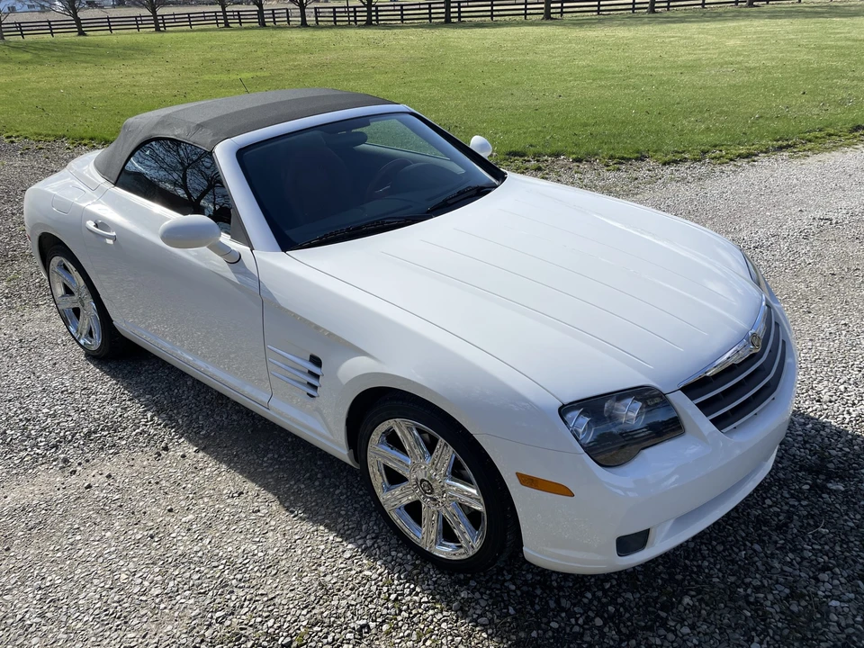 2006 Chrysler Crossfire - Image 19 of 31