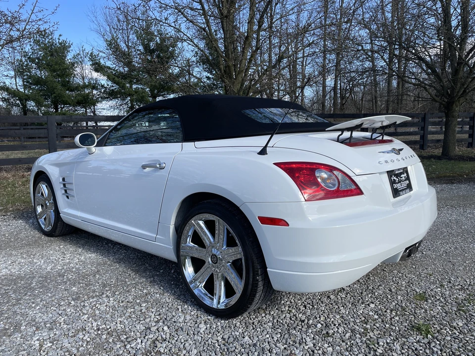 2006 Chrysler Crossfire - Image 29 of 31