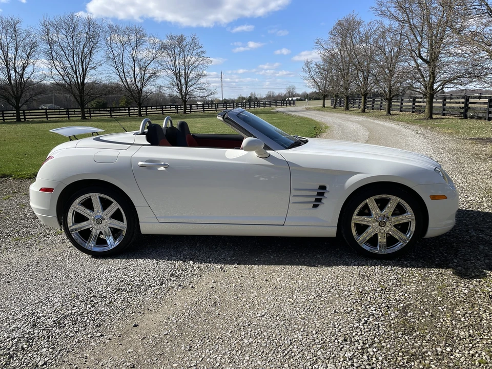 2006 Chrysler Crossfire - Image 17 of 31