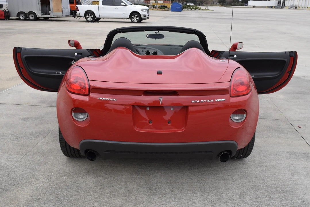 2007 Pontiac Solstice GXP - Image 11 of 31
