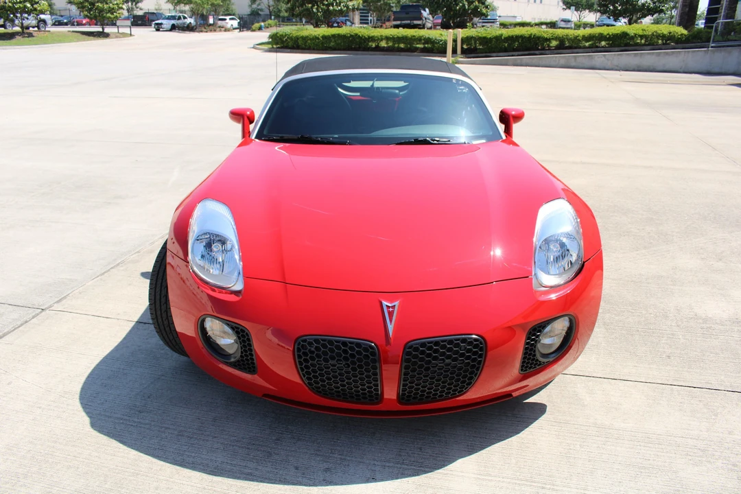 2007 Pontiac Solstice GXP - Image 10 of 31