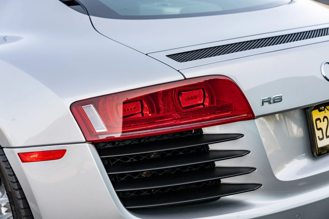 2008 Audi 42 R8 - Image 25 of 31