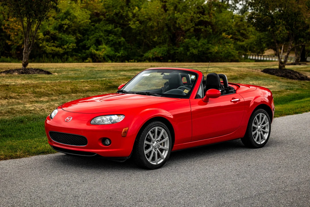 2008 Mazda NC MX-5 Miata - Image 2 of 31