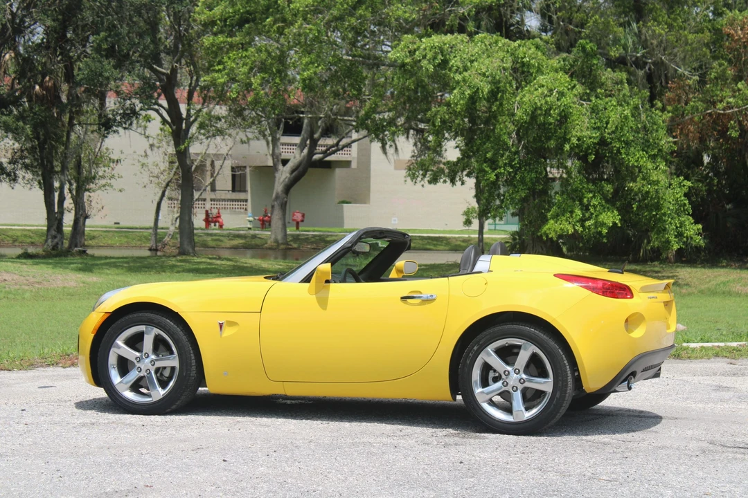 2008 Pontiac Solstice GXP - Image 15 of 31