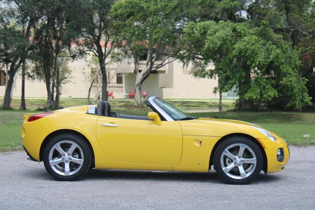 2008 Pontiac Solstice GXP - Image 26 of 31